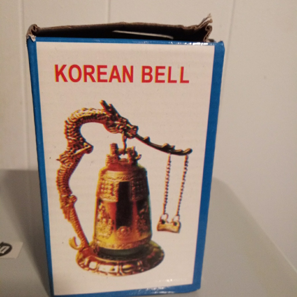 BELL - Picture 3 of 7
